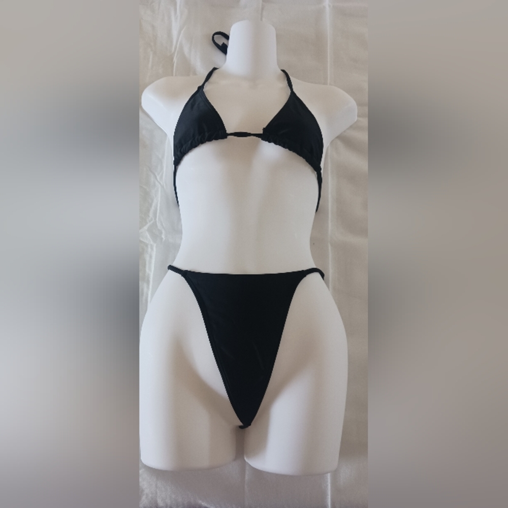 G string bikini